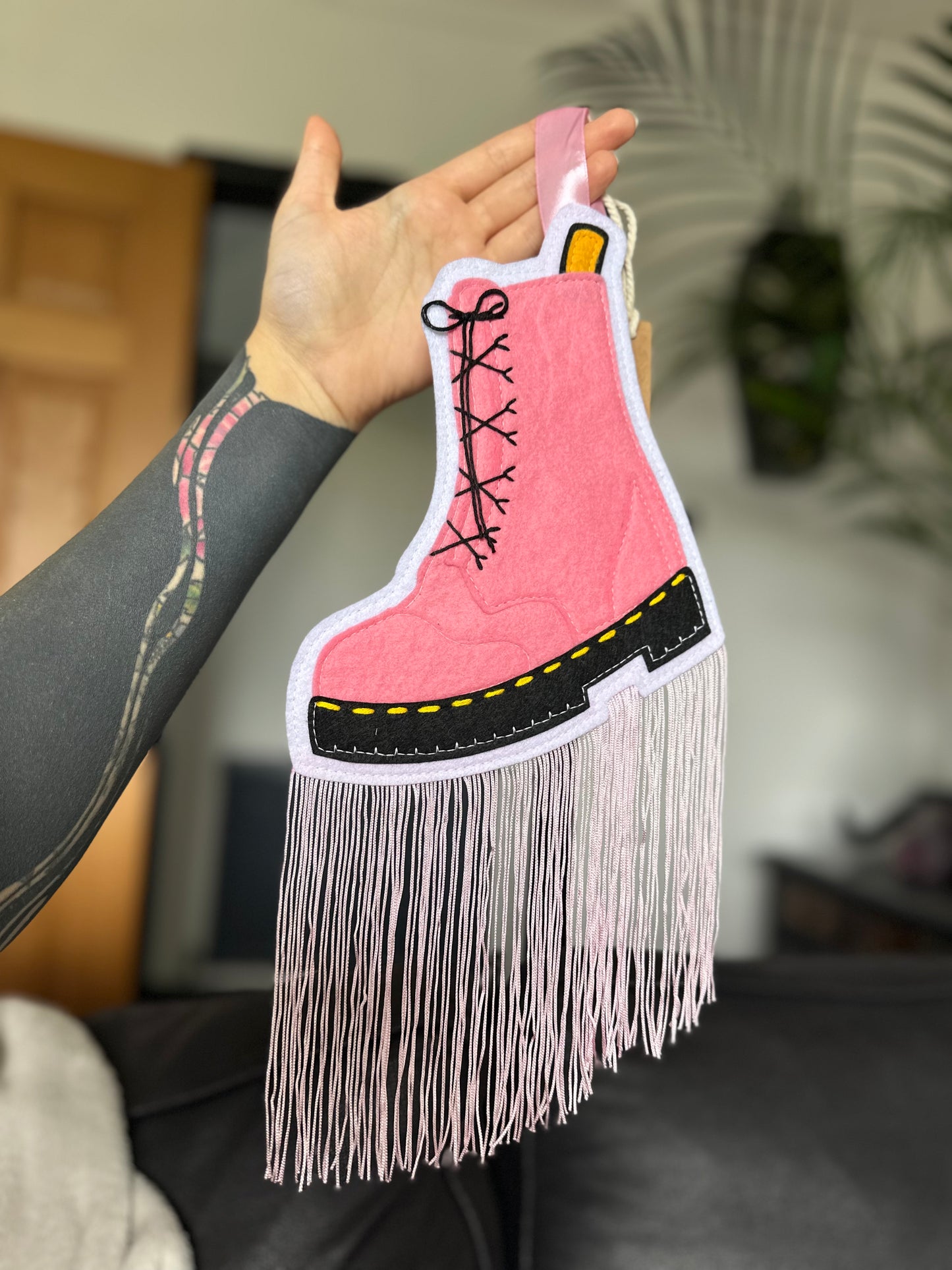DR MARTENS