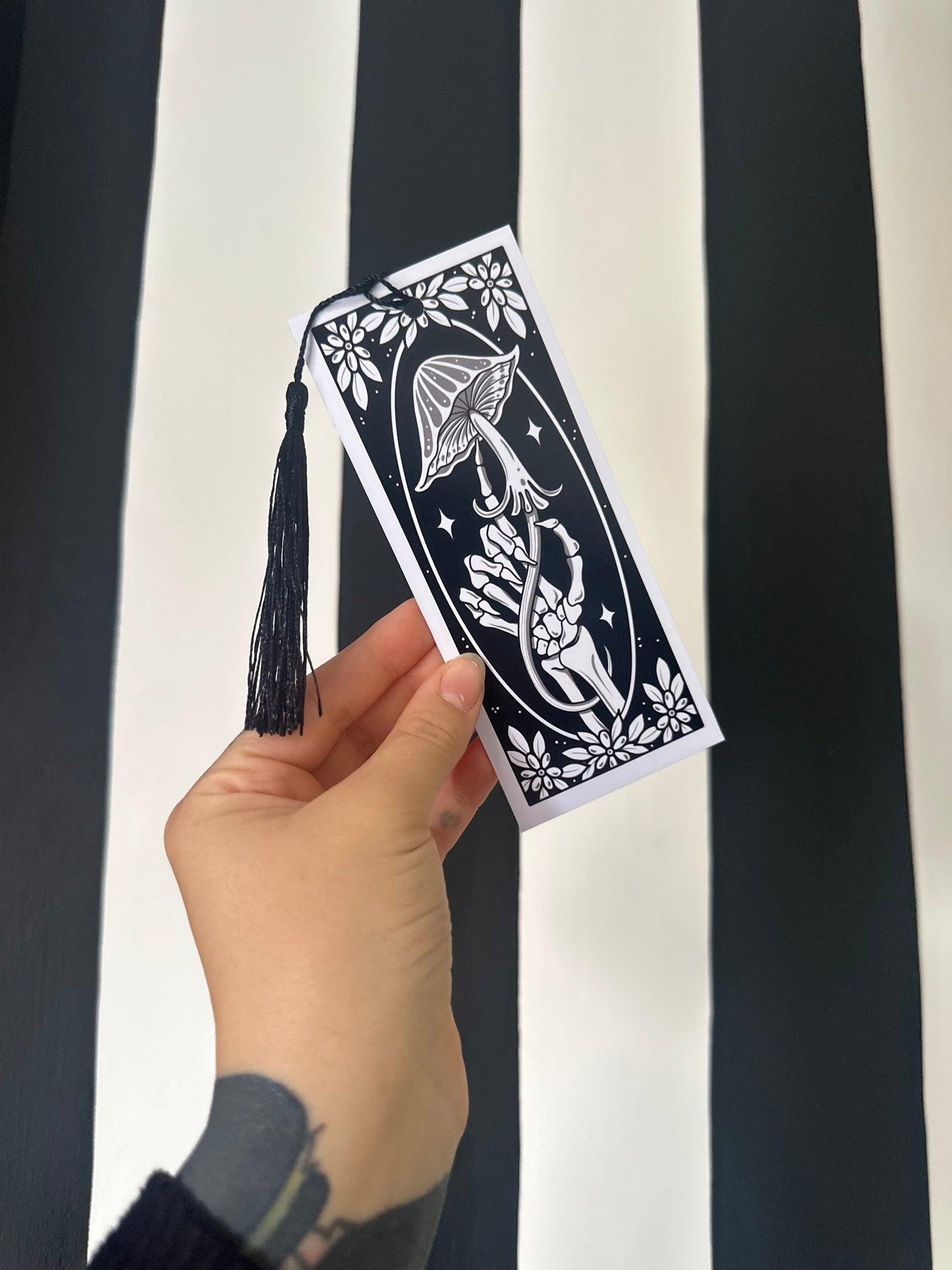 BOOKMARK